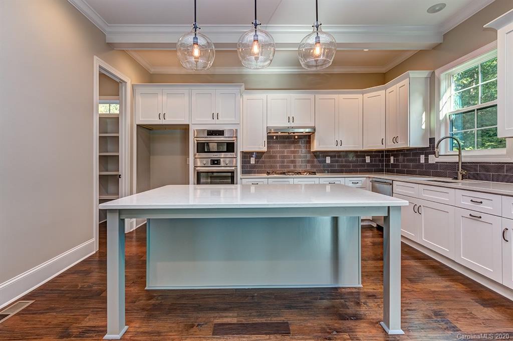 605 Highland Ridge Point Lake Wylie, SC 29710 - Photo 12 of 44 Gallery Image 12