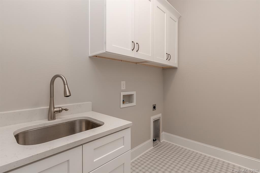 605 Highland Ridge Point Lake Wylie, SC 29710 - Photo 17 of 44 Gallery Image 17