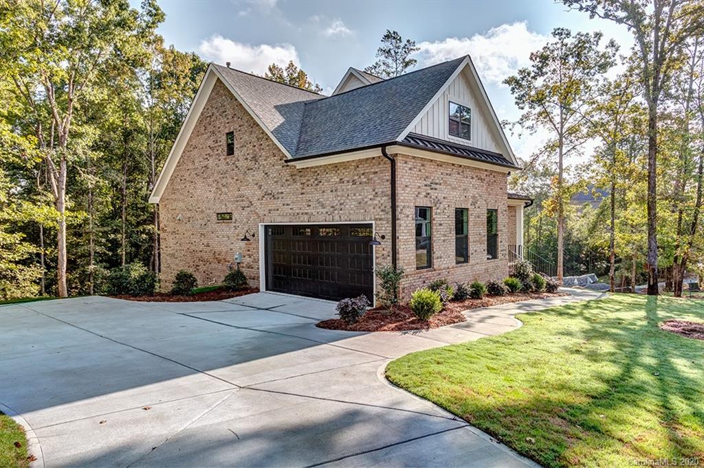 605 Highland Ridge Point Lake Wylie, SC 29710 - Photo 5 of 44 Gallery Image 5