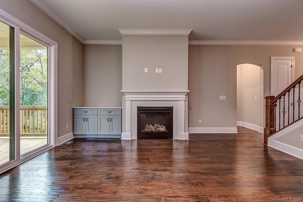 605 Highland Ridge Point Lake Wylie, SC 29710 - Photo 10 of 44 Gallery Image 10