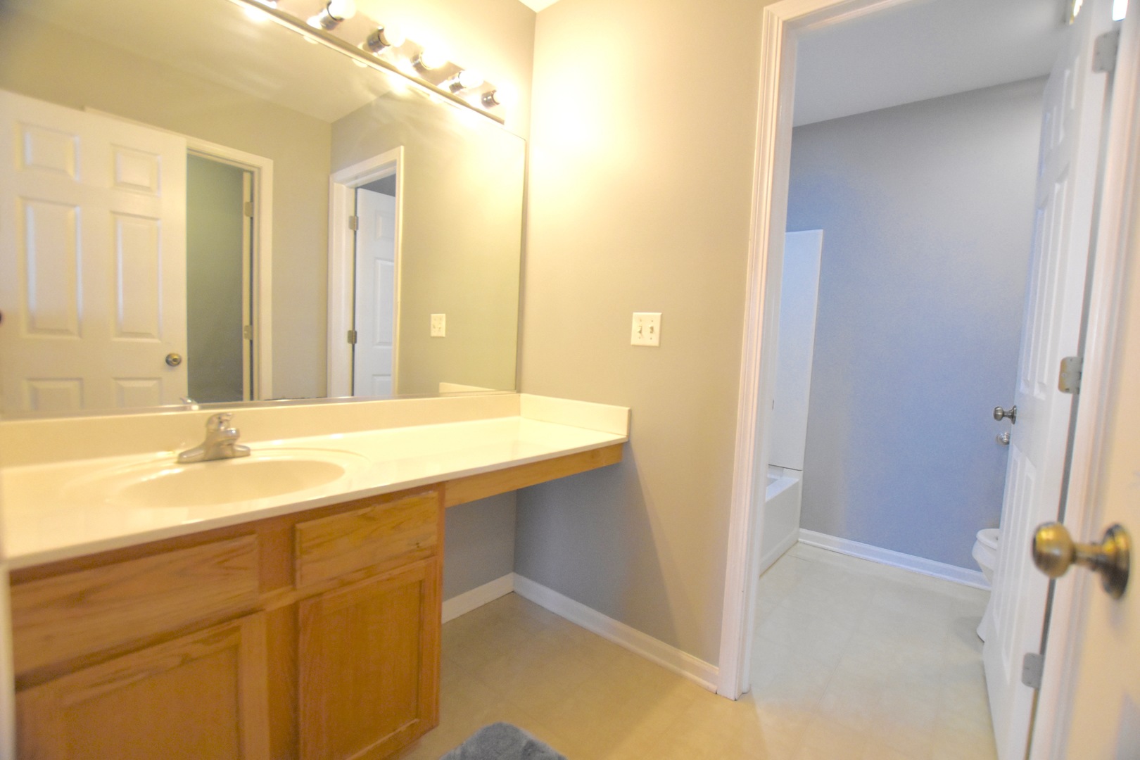 372 Reston Circle Romeoville, IL 60446 - Photo 17 of 34