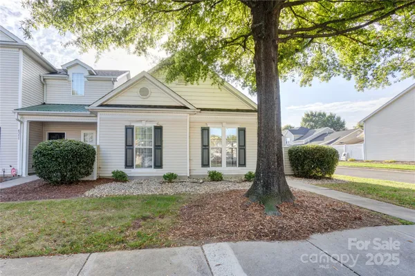 $298,900 | 6315 Professional Boulevard, Harrisburg, NC 28075