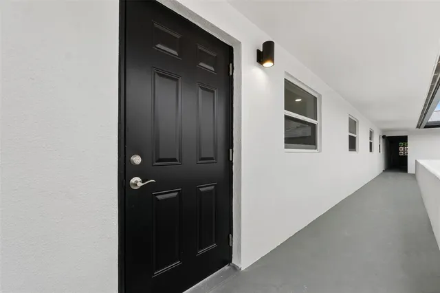 $1,600 | 1301 Emerald Terrace, Unit 13, Fort Pierce, FL 34950