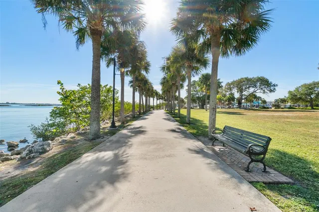 $1,600 | 1301 Emerald Terrace, Unit 13, Fort Pierce, FL 34950