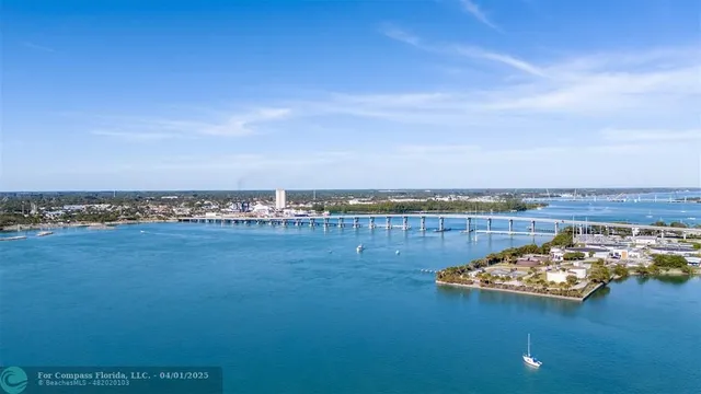 $1,600 | 1301 Emerald Terrace, Unit 13, Fort Pierce, FL 34950