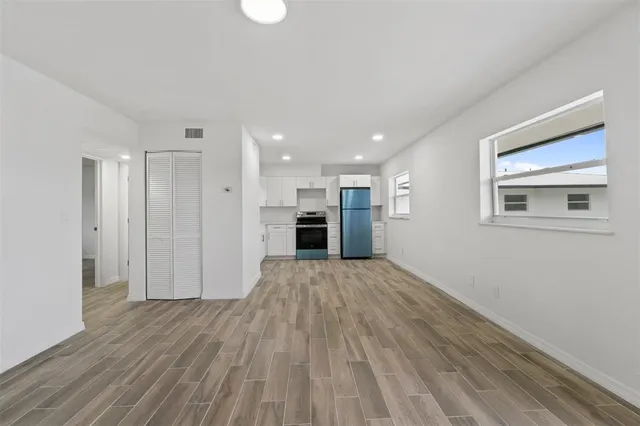 $1,600 | 1301 Emerald Terrace, Unit 13, Fort Pierce, FL 34950