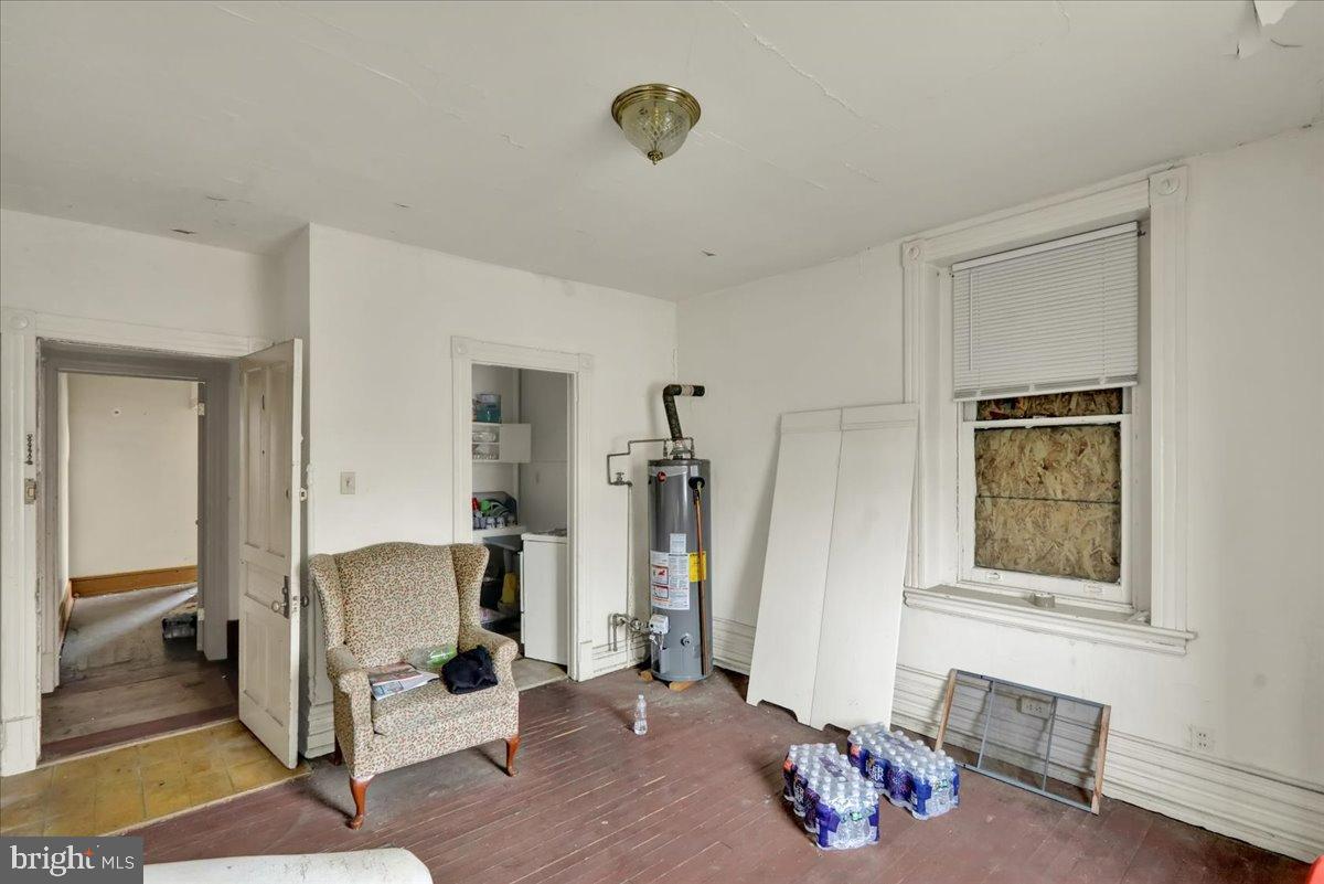 200 West Lancaster Avenue Reading, PA 19607 - Photo 35 of 50 a view of a livingroom with furniture and windows