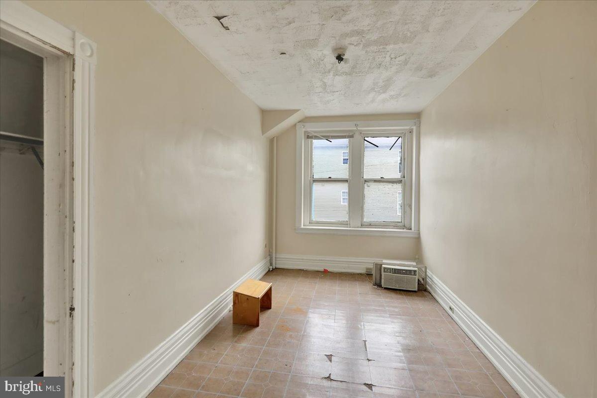 200 West Lancaster Avenue Reading, PA 19607 - Photo 39 of 50 a view of room with a ceiling fan and window