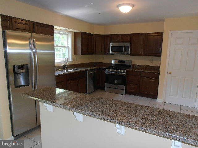 8807 Dangerfield Road Clinton, MD 20735 - Photo 6 of 28 Kitchen