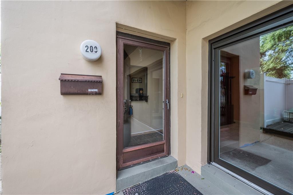 2034 Swallow Hill Road, Unit 200 Pittsburgh, PA 15220 - Photo 1 of 22 Gallery Image 1