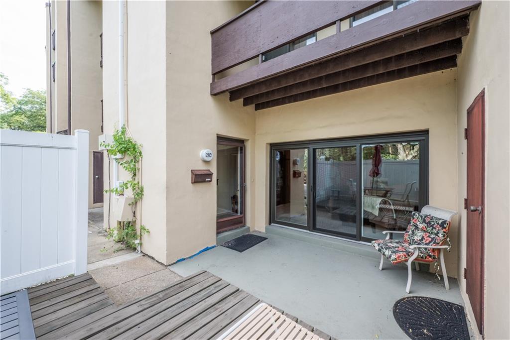 2034 Swallow Hill Road, Unit 200 Pittsburgh, PA 15220 - Photo 4 of 22 Gallery Image 4