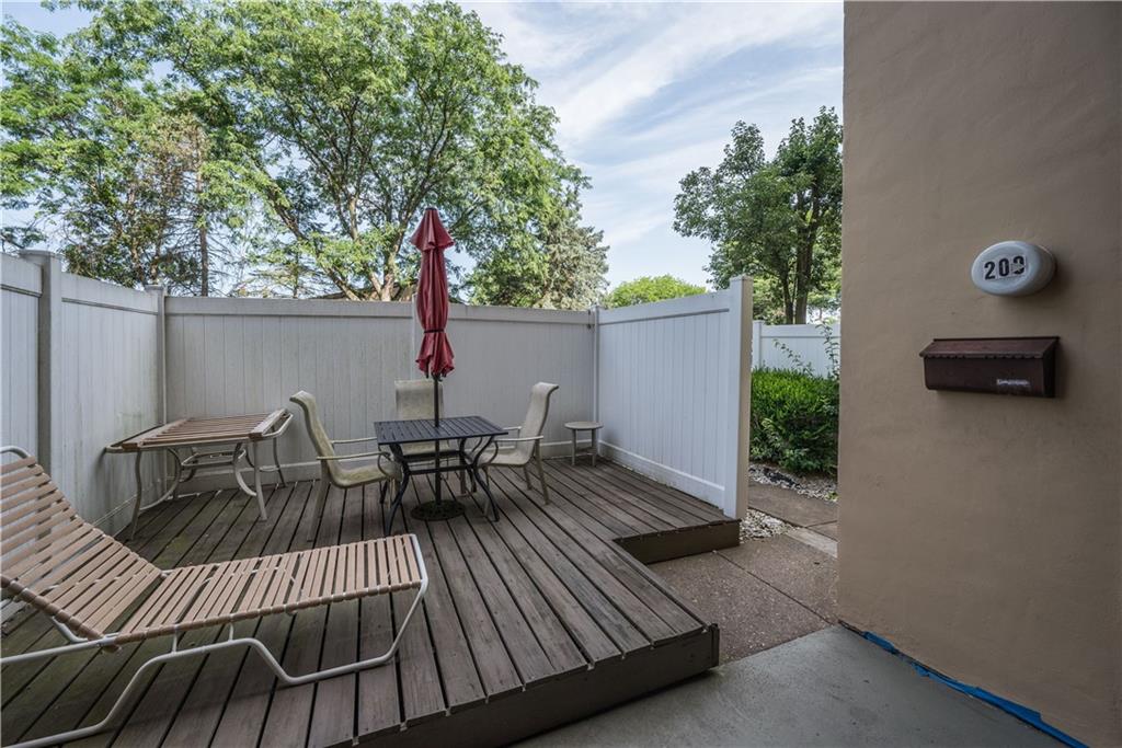 2034 Swallow Hill Road, Unit 200 Pittsburgh, PA 15220 - Photo 5 of 22 Gallery Image 5