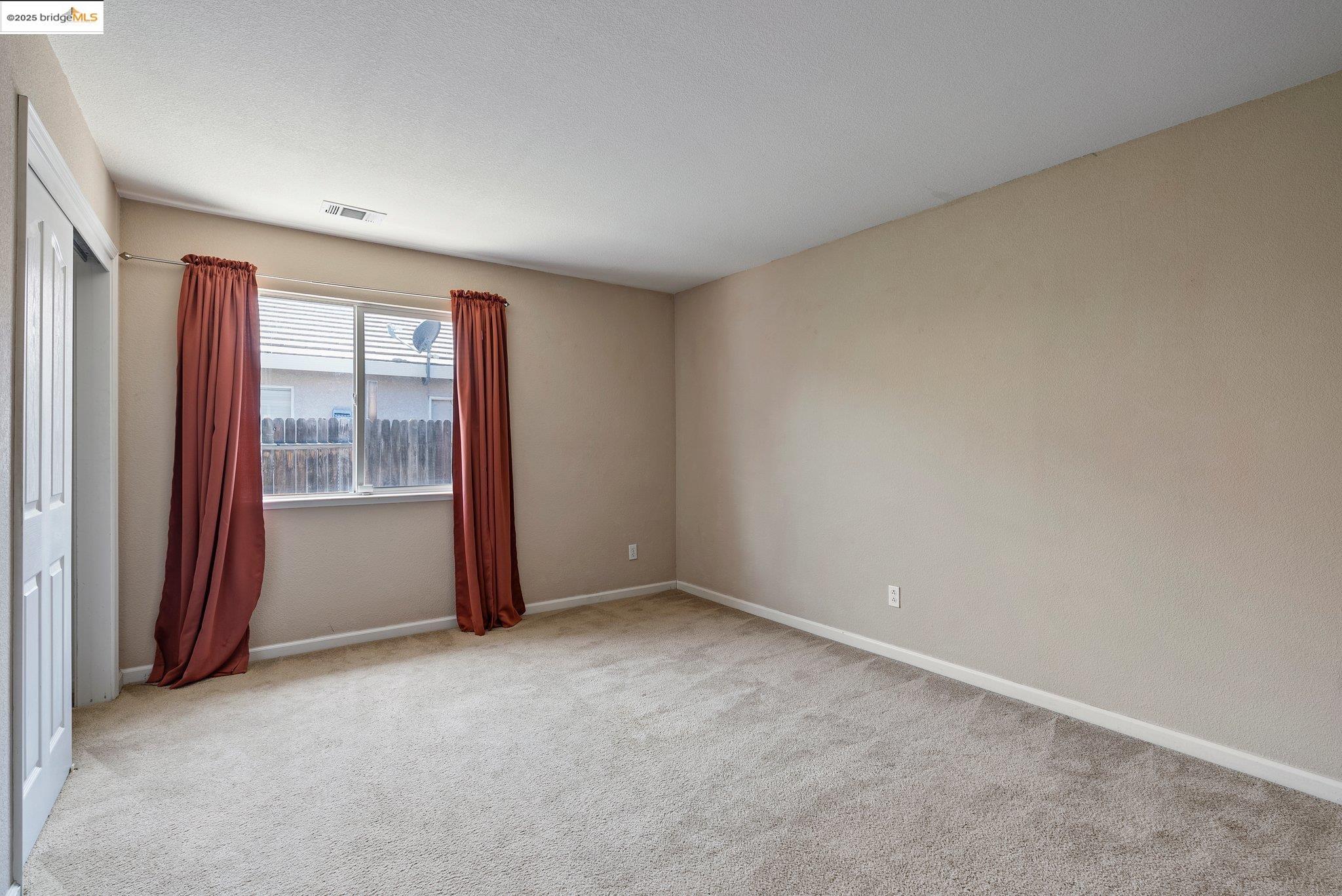 5200 Mohican Way Antioch, CA 94531 - Photo 35 of 50 an empty room with windows