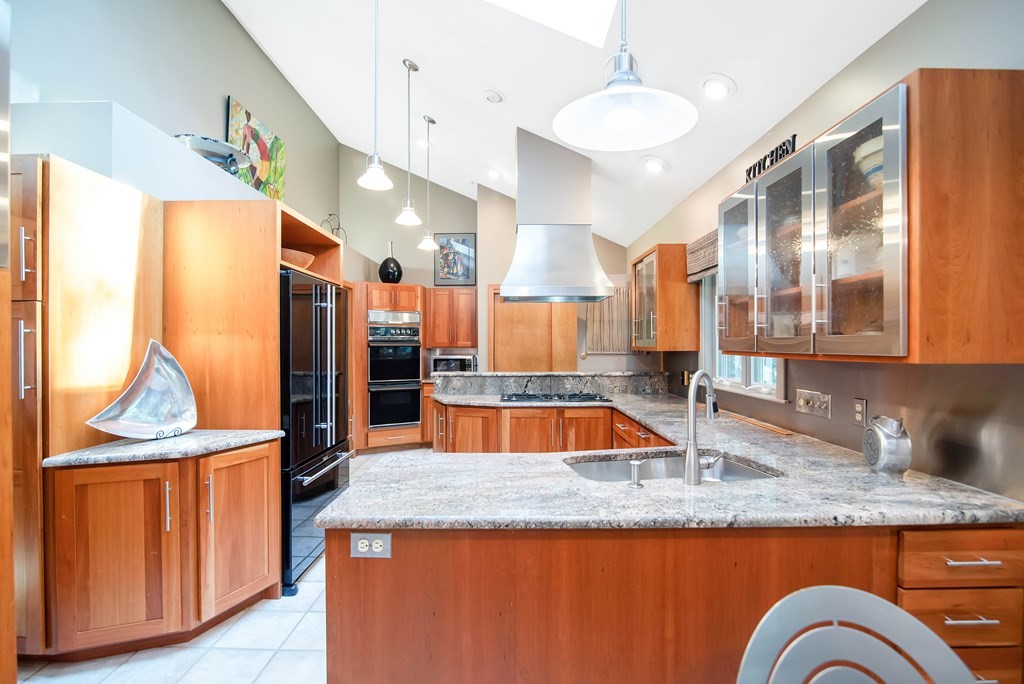 135 Captain Road Longmeadow, MA 01106 - Photo 16 of 41