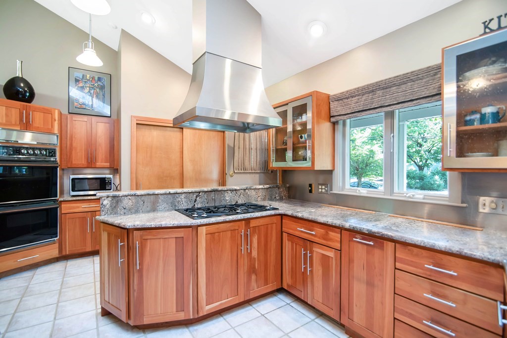 135 Captain Road Longmeadow, MA 01106 - Photo 17 of 41