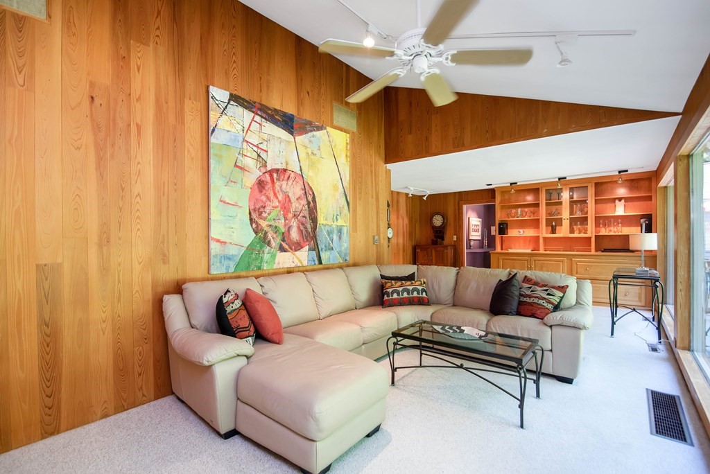 135 Captain Road Longmeadow, MA 01106 - Photo 20 of 41