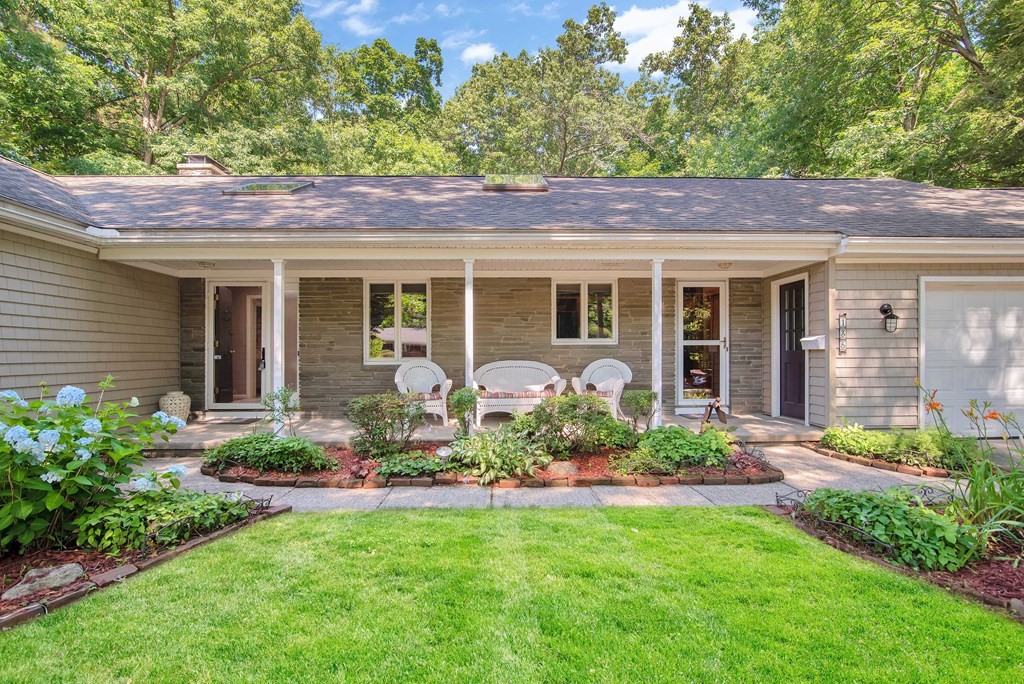 135 Captain Road Longmeadow, MA 01106 - Photo 3 of 41
