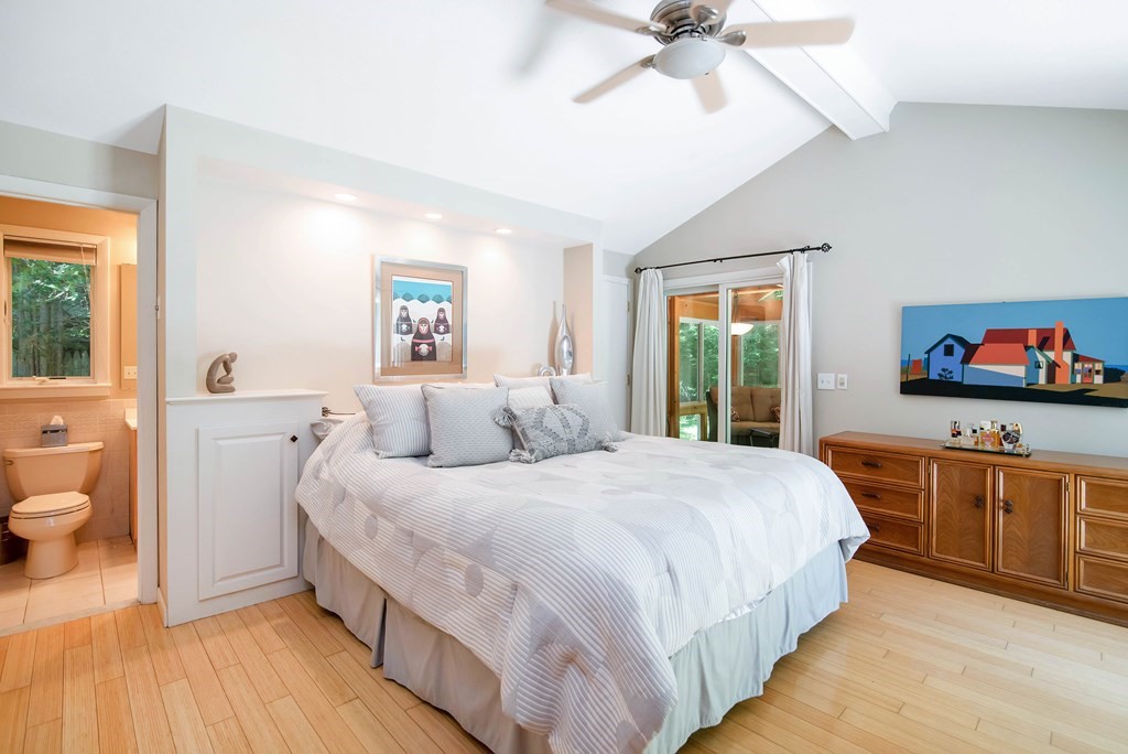 135 Captain Road Longmeadow, MA 01106 - Photo 33 of 41