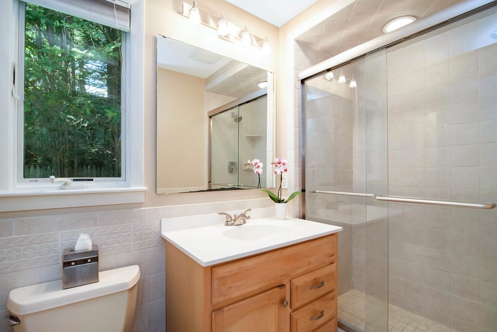 135 Captain Road Longmeadow, MA 01106 - Photo 35 of 41