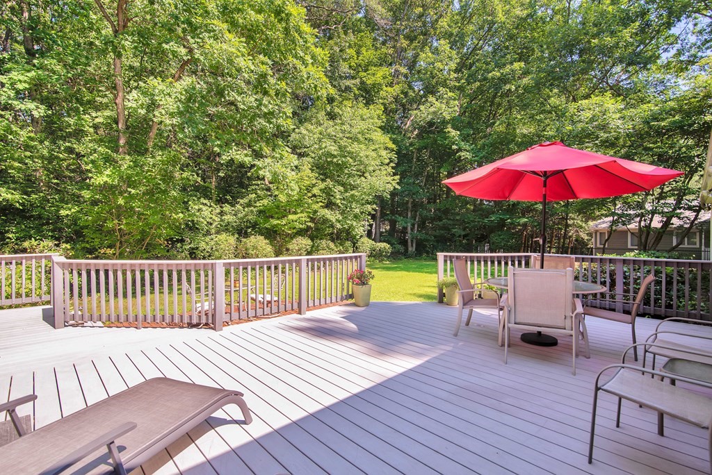 135 Captain Road Longmeadow, MA 01106 - Photo 10 of 41