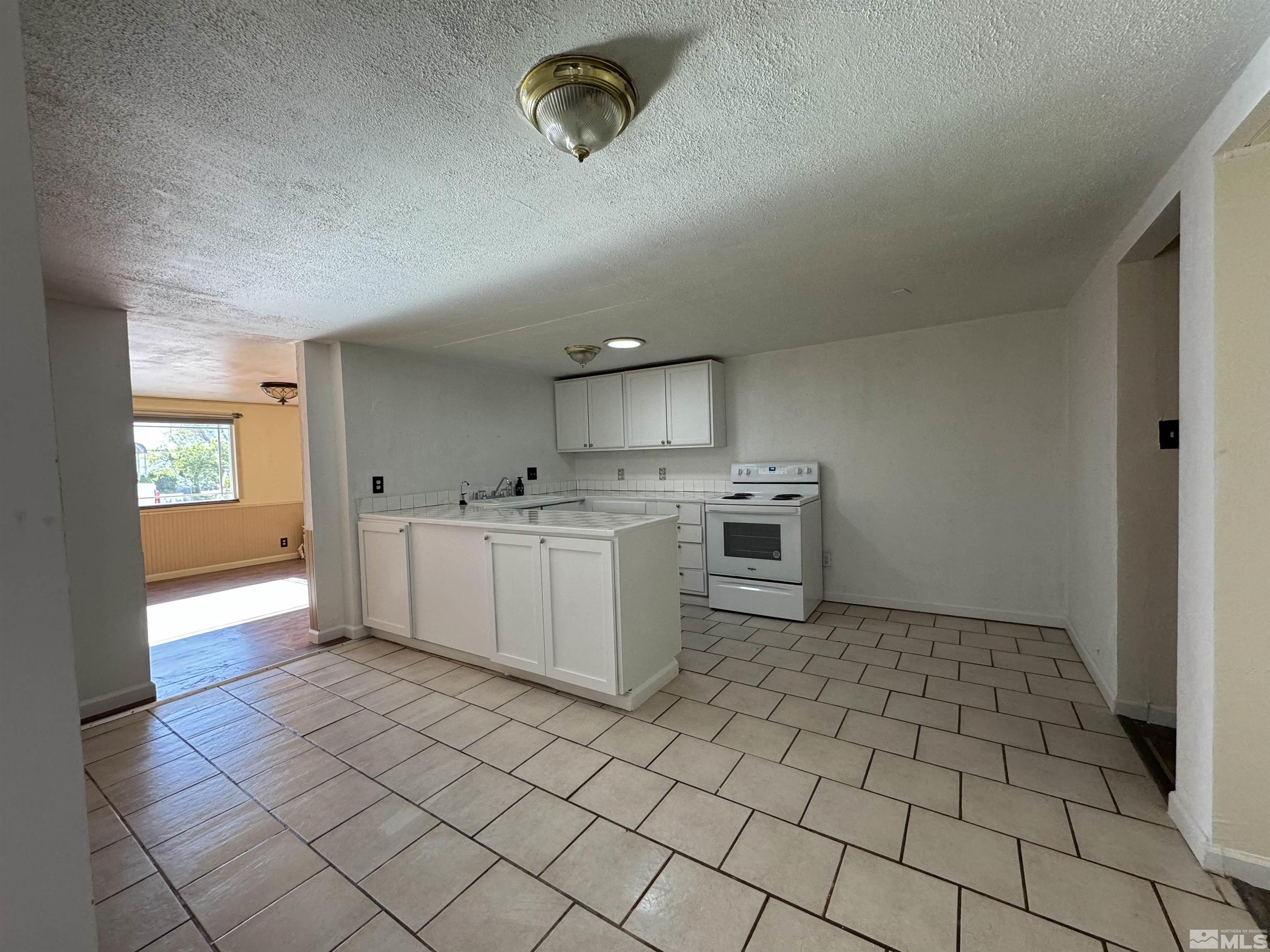 826 C Street Hawthorne, NV 89415 - Photo 8 of 30 Photo 8
