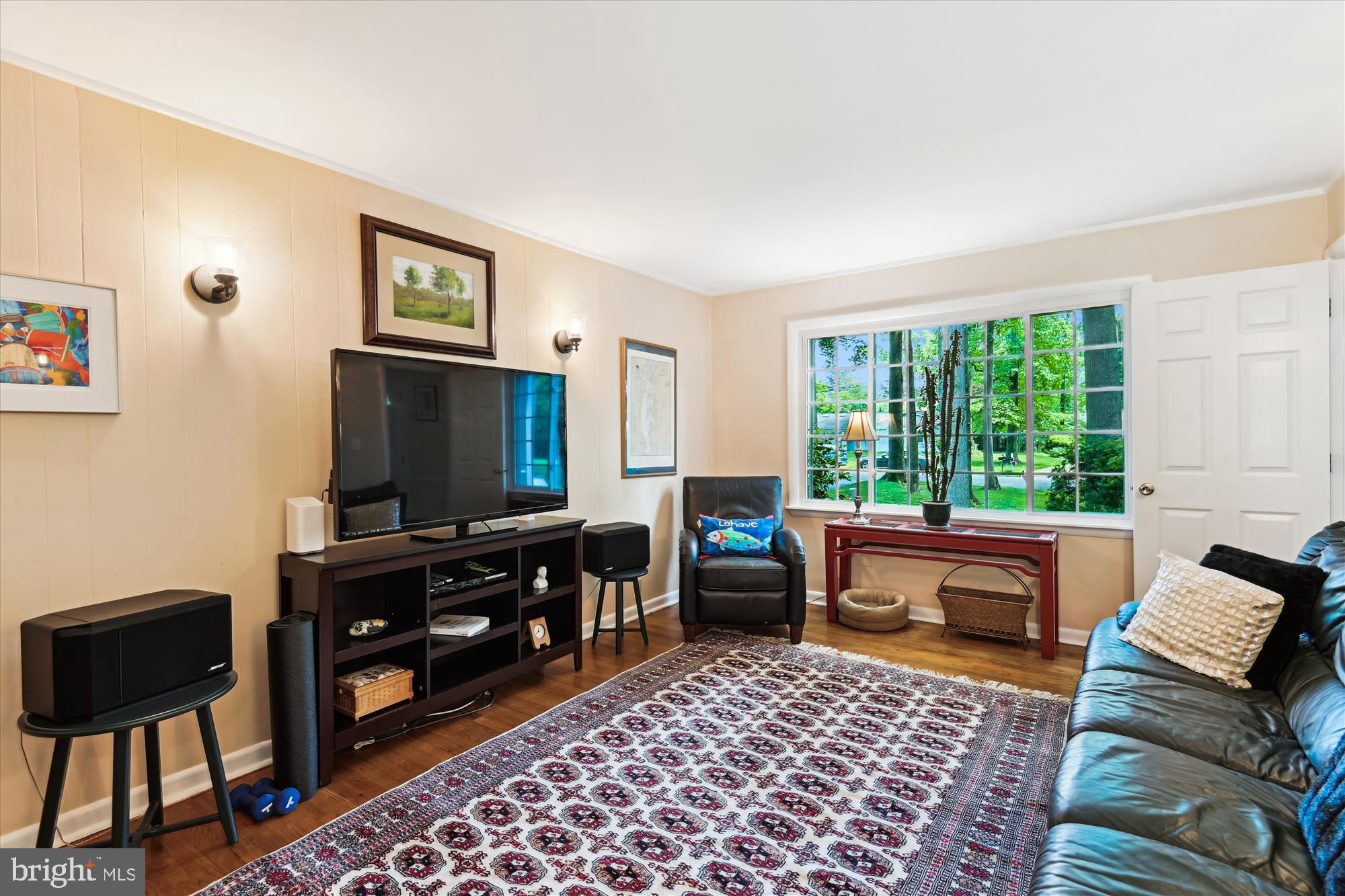 2104 Harbor Drive Annapolis, MD 21409 - Photo 16 of 86 a living room with furniture and a flat screen tv