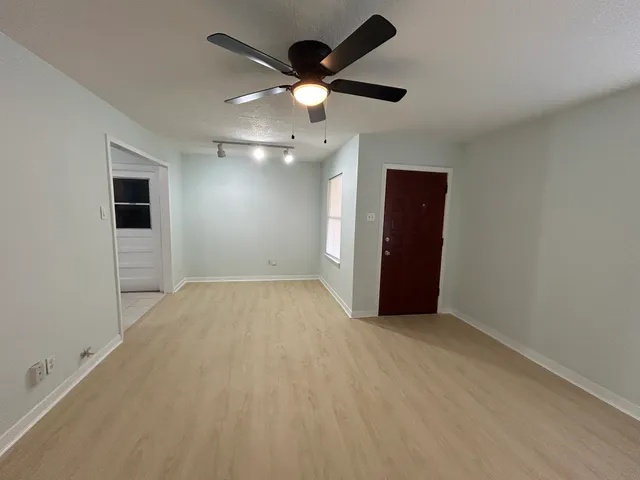 $1,550 | 6521 Mobud Drive, Houston, TX 77074