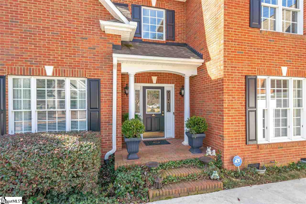 6 Lockerbie Court Greer, SC 29650 - Photo 2 of 32 Gallery Image 2