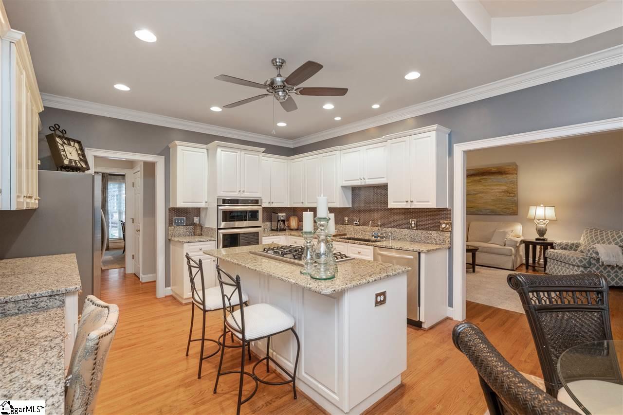 6 Lockerbie Court Greer, SC 29650 - Photo 5 of 32 Gallery Image 5