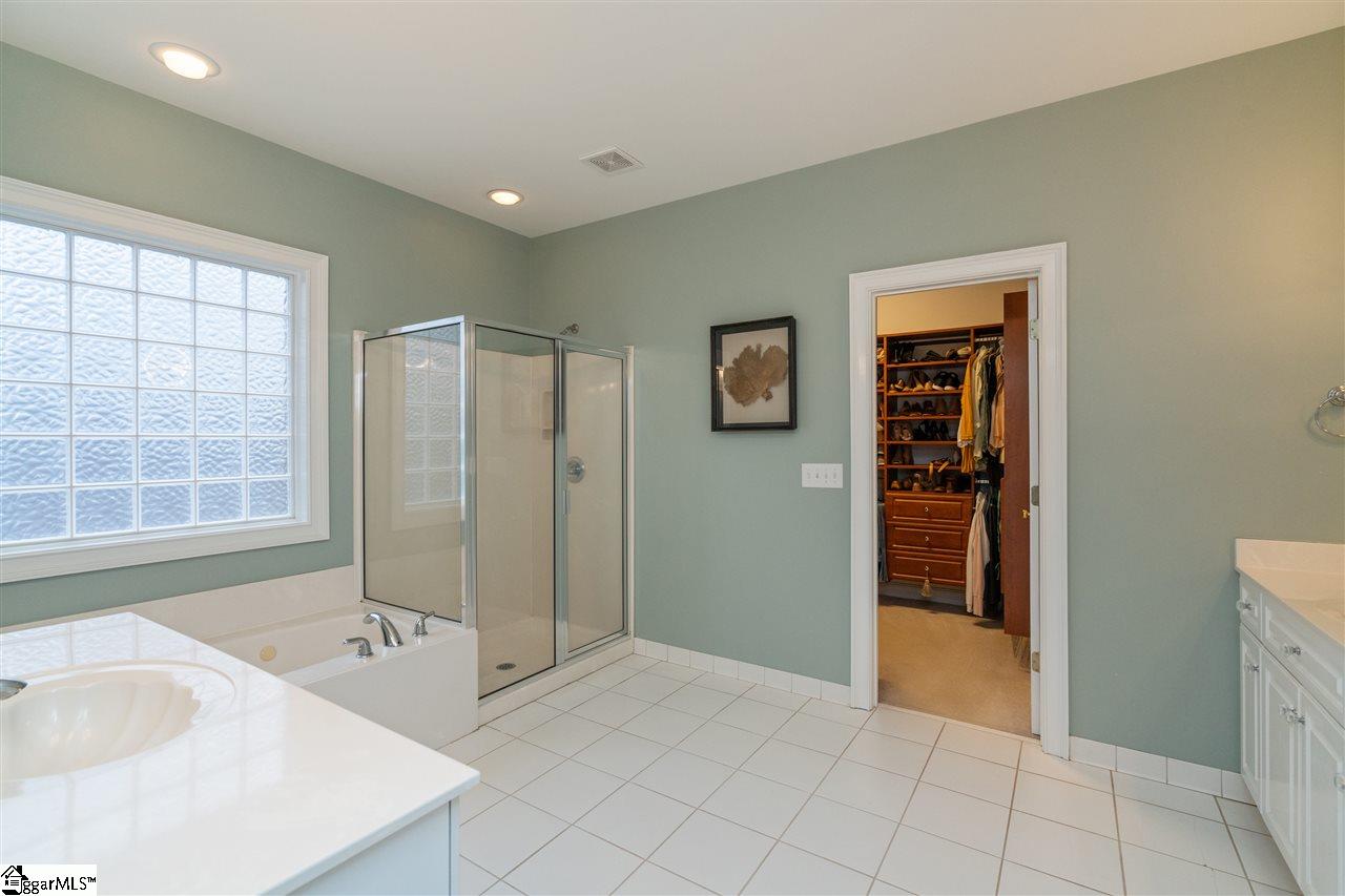 6 Lockerbie Court Greer, SC 29650 - Photo 9 of 32 Gallery Image 9