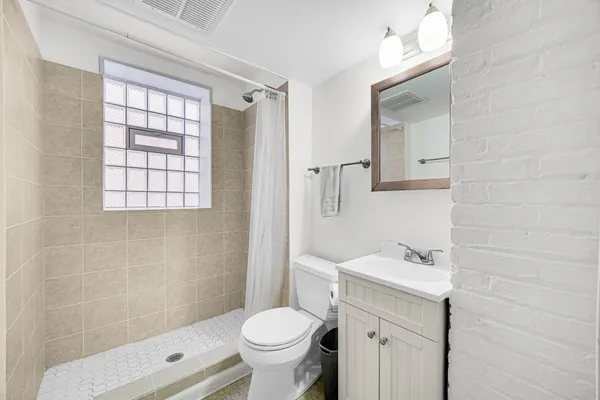 $425,000 | 5404 South Lockwood Avenue, Chicago, IL 60638