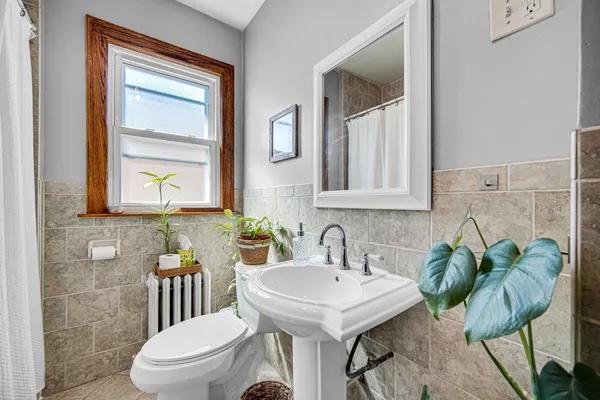 $425,000 | 5404 South Lockwood Avenue, Chicago, IL 60638