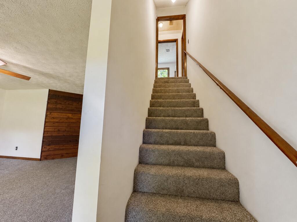 793 Hatcher Road Jumping Branch, WV 25969 - Photo 11 of 31 Gallery Image 11