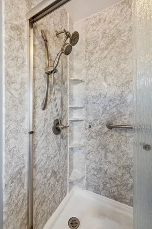 $545,000 | 485 Lower Roans Creek Road, Linden, TN 37096