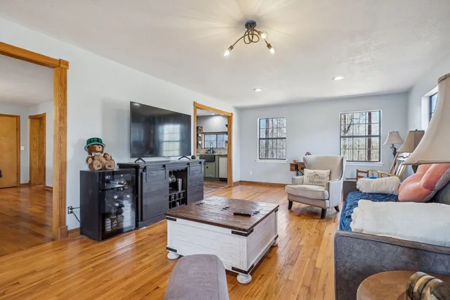 $550,000 | 485 Lower Roans Creek Road, Linden, TN 37096