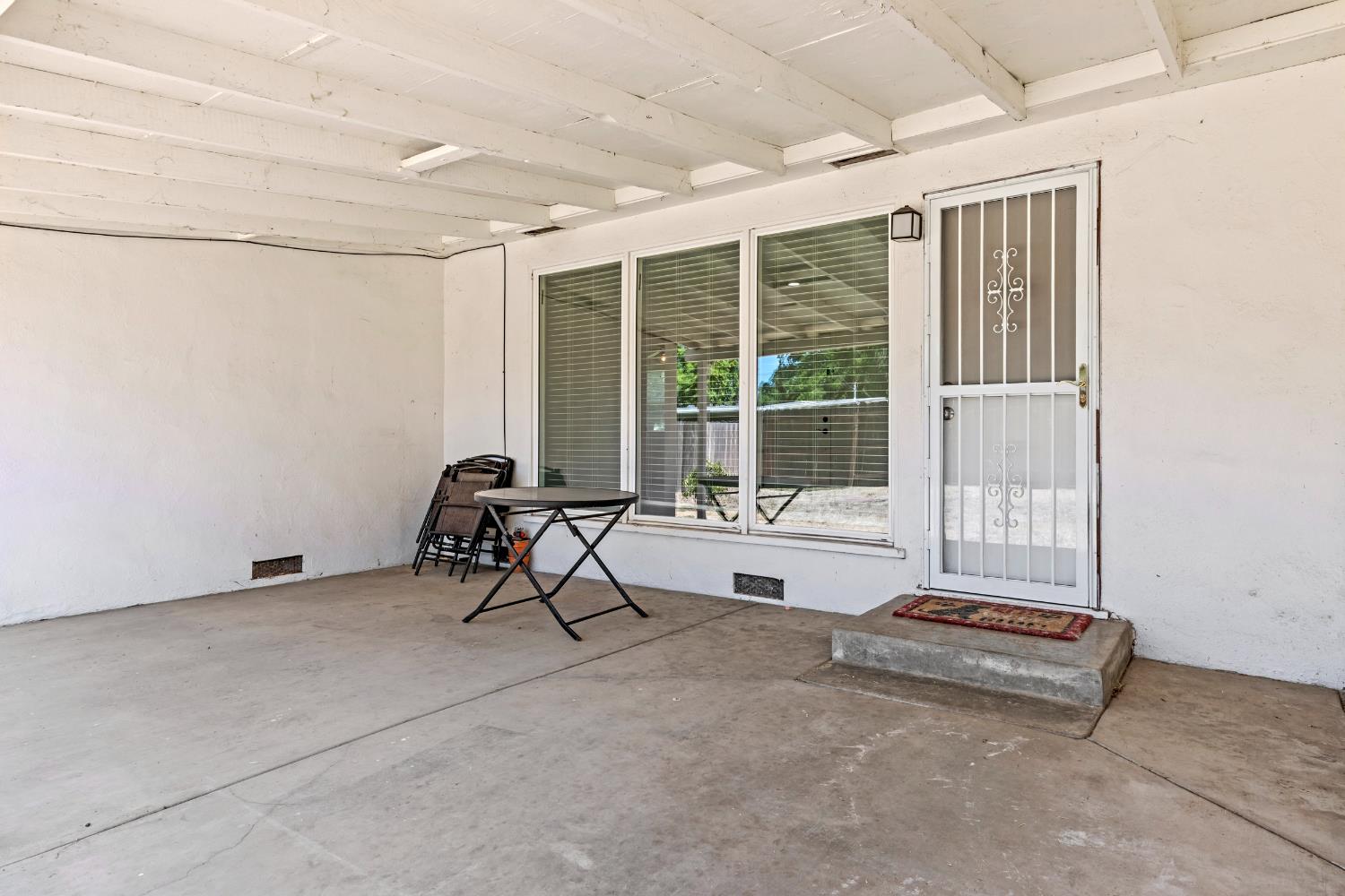 1535 Kent Way Modesto, CA 95355 - Photo 18 of 22 Gallery Image 18