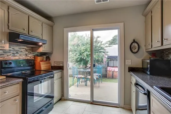 $2,400 | 716 William Howard Place, Nashville, TN 37209