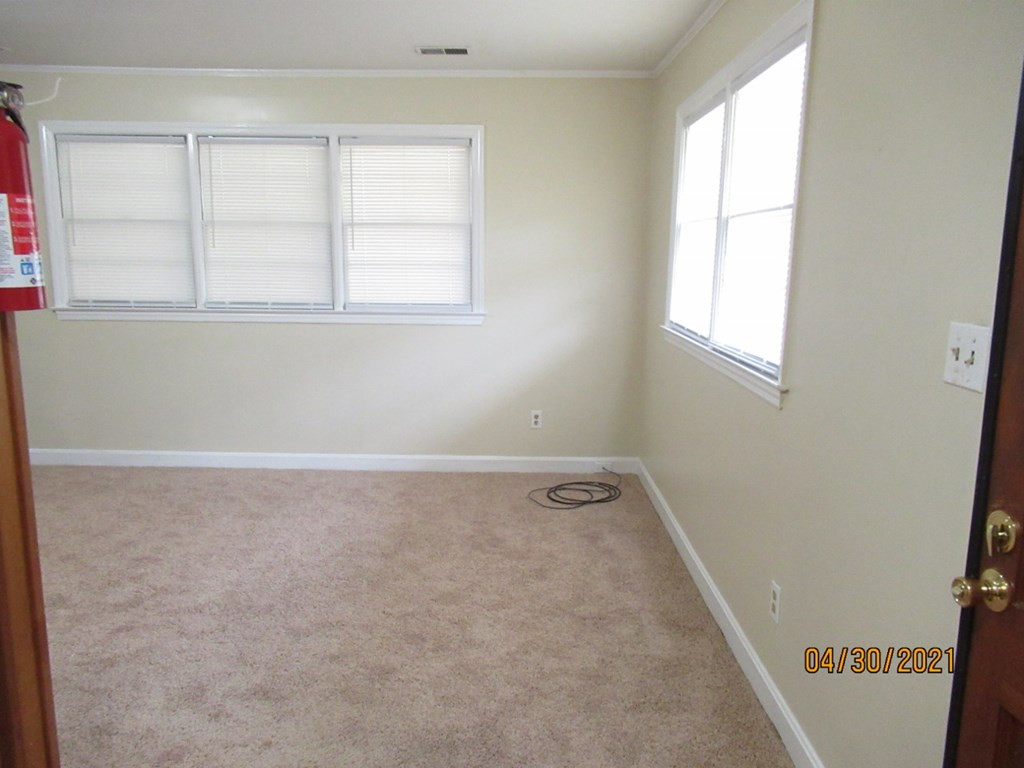 326 West Hampton Avenue, Unit 9 Sumter, SC 29150 - Photo 6 of 13