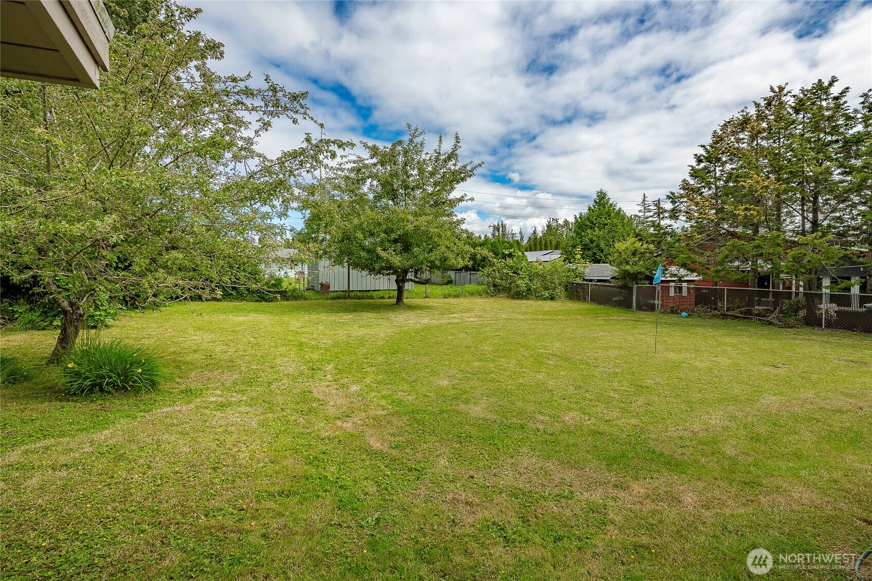 2808 Azalea Place Bellingham, WA 98225 - Photo 37 of 38