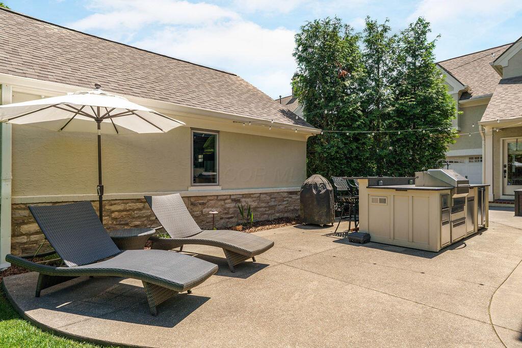 2462 Lane Road Columbus, OH 43220 - Photo 70 of 80 Patio
