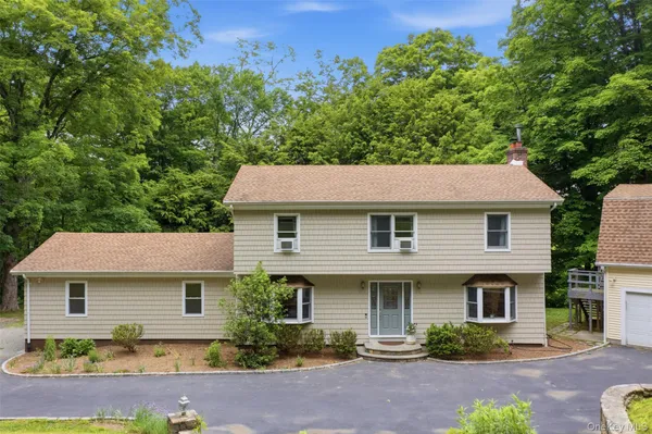 $960,000 | 186 High Ridge Road, Pound Ridge, NY 10576