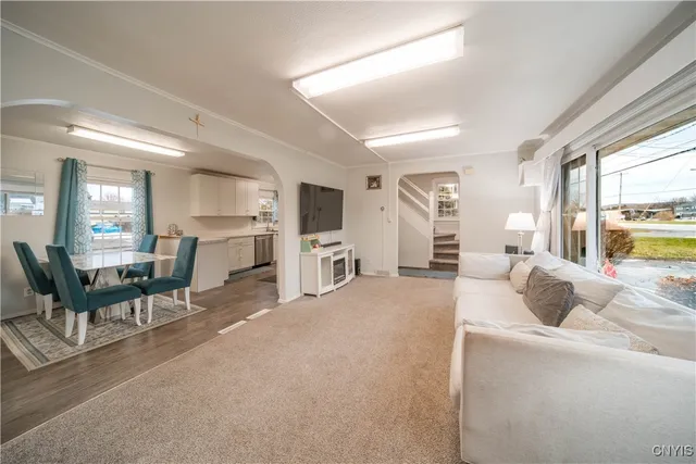 $249,900 | 5422 West Genesee Street, Camillus, NY 13031