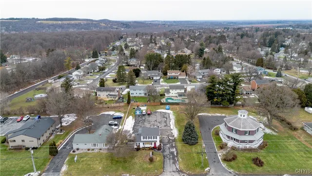 $249,900 | 5422 West Genesee Street, Camillus, NY 13031