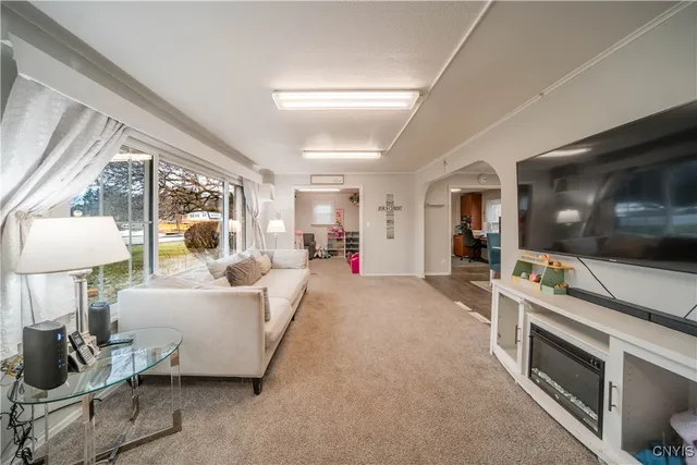 $249,900 | 5422 West Genesee Street, Camillus, NY 13031