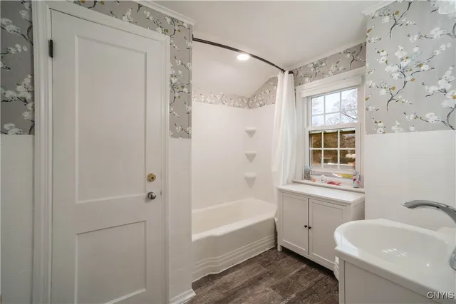 $249,900 | 5422 West Genesee Street, Camillus, NY 13031