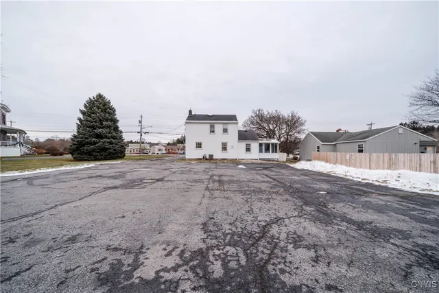 $249,900 | 5422 West Genesee Street, Camillus, NY 13031