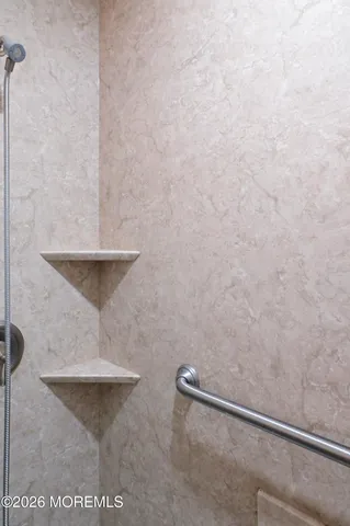 $375,000 | 15 Chateux Lane, Toms River, NJ 08757