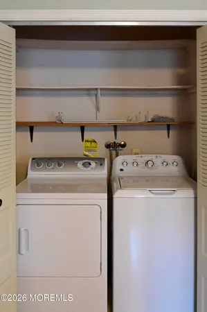 $365,000 | 15 Chateux Lane, Toms River, NJ 08757