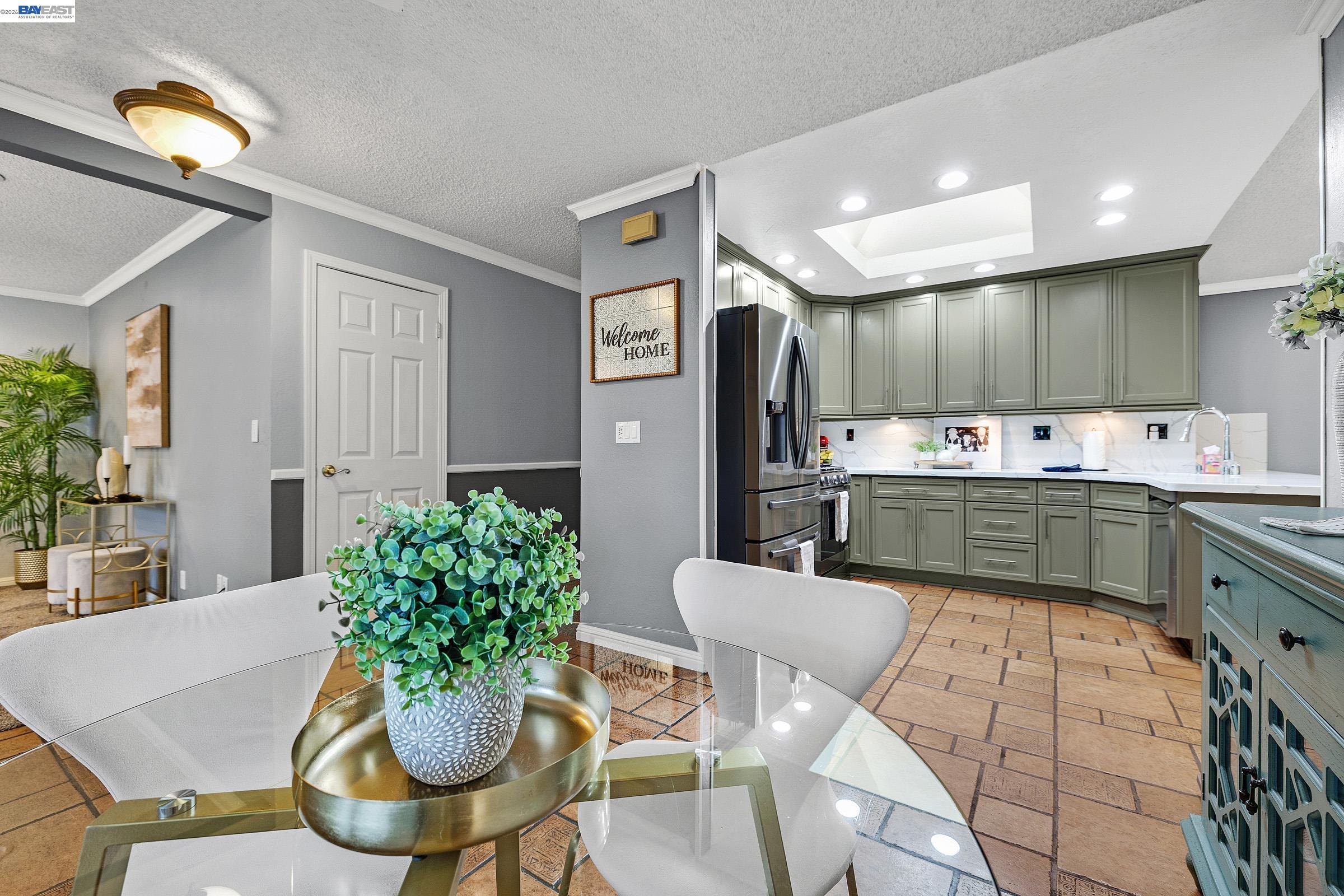 410 Kevin Court San Ramon, CA 94583 - Photo 12 of 44