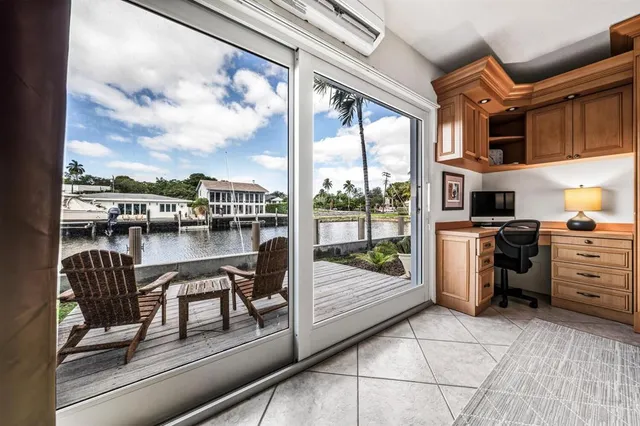 a view of an outdoor space